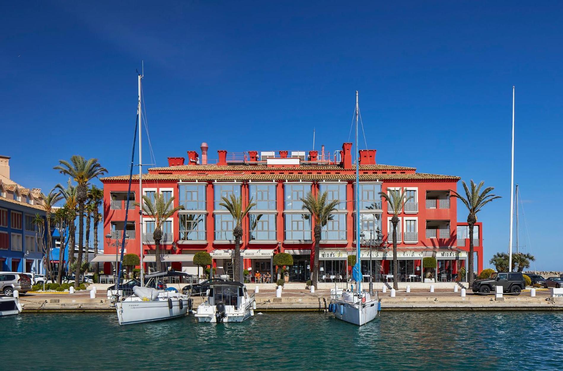 Hotel Mim Sotogrande Club Maritimo Exterior photo