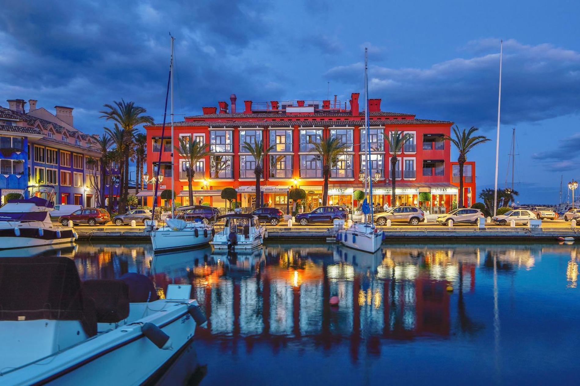 Hotel Mim Sotogrande Club Maritimo Exterior photo